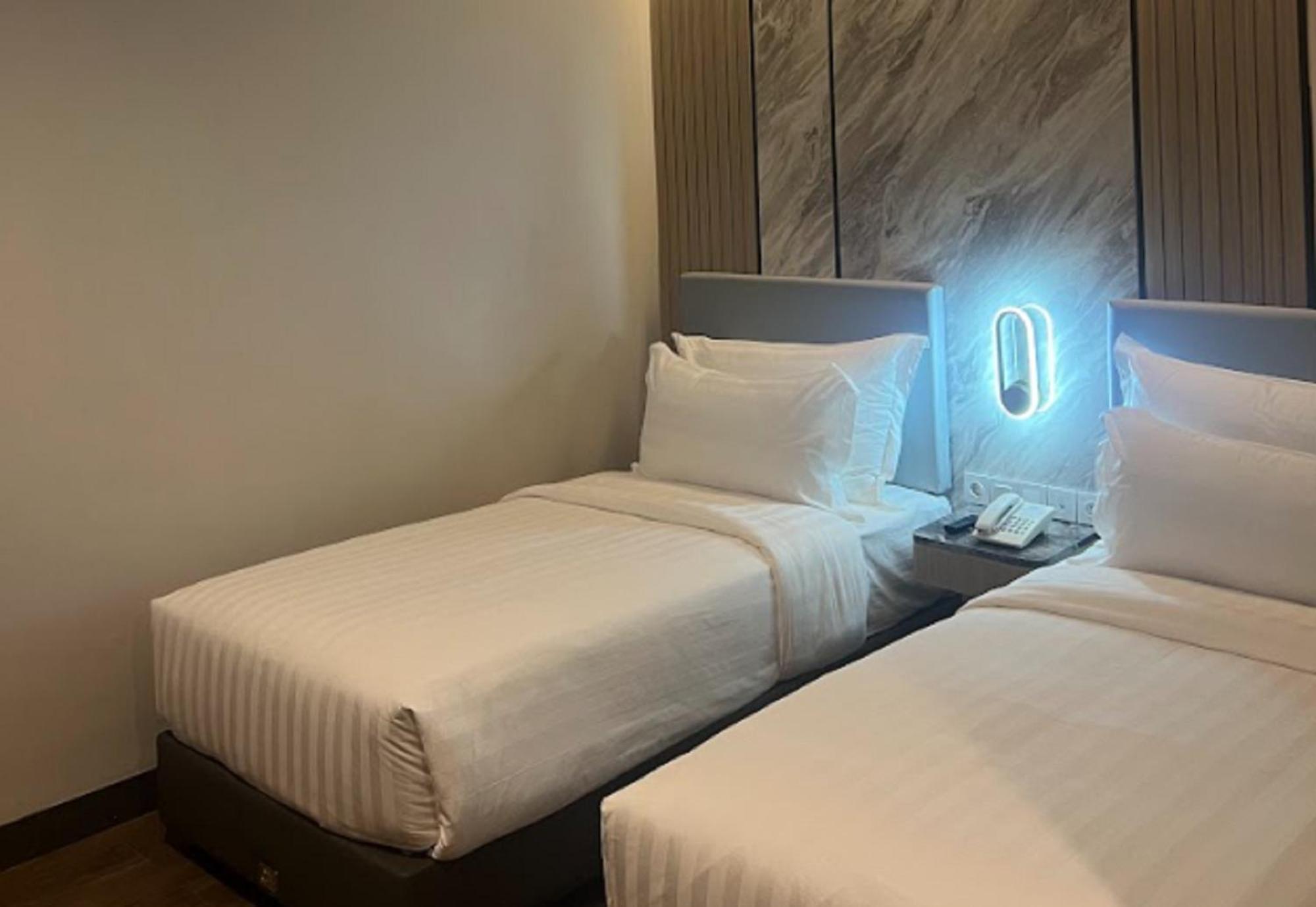 D'Primahotel Pik Jakarta Buitenkant foto